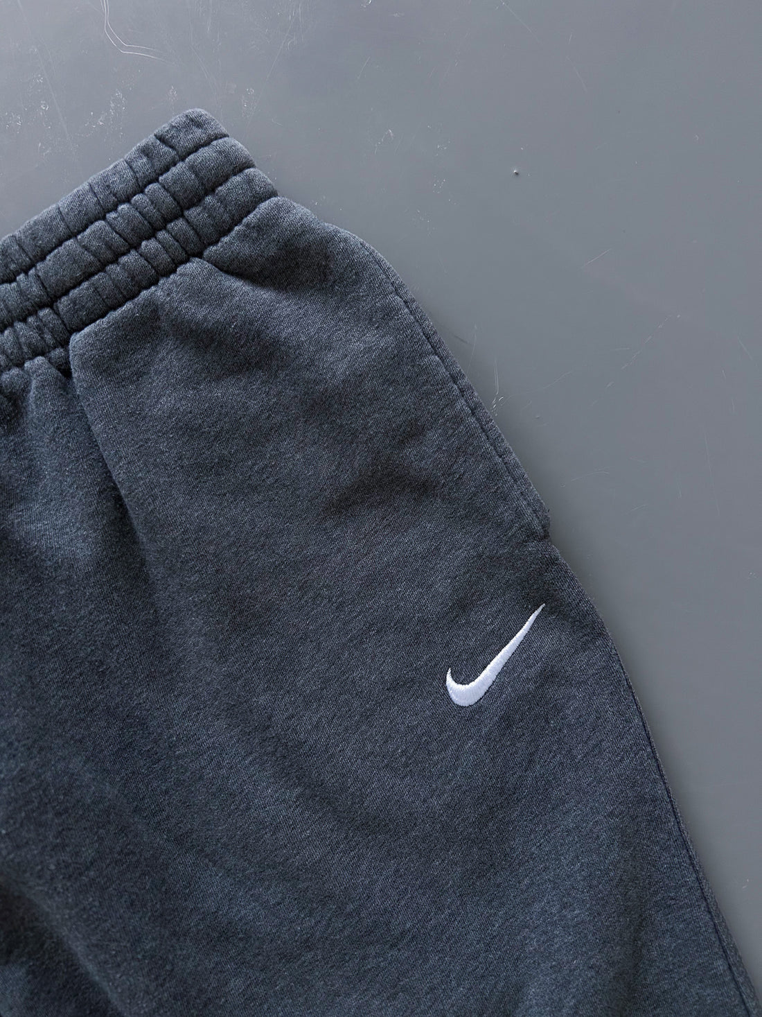 Nike Vintage Jogger Pants – Charcoal Grey