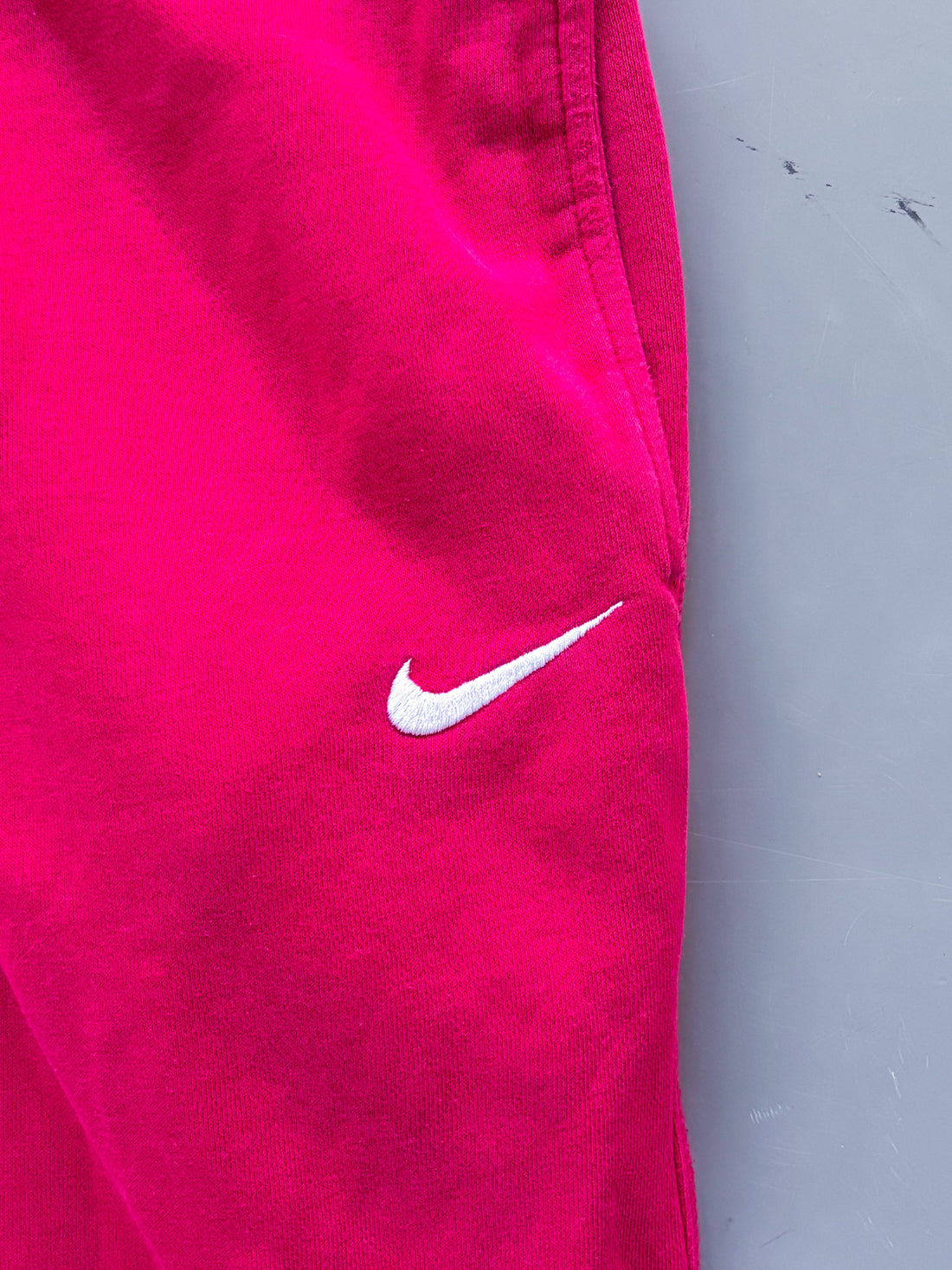 Nike Vintage Jogger Pants – Red