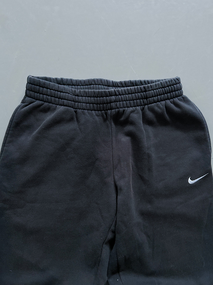 Nike Vintage Jogger Pants – Black