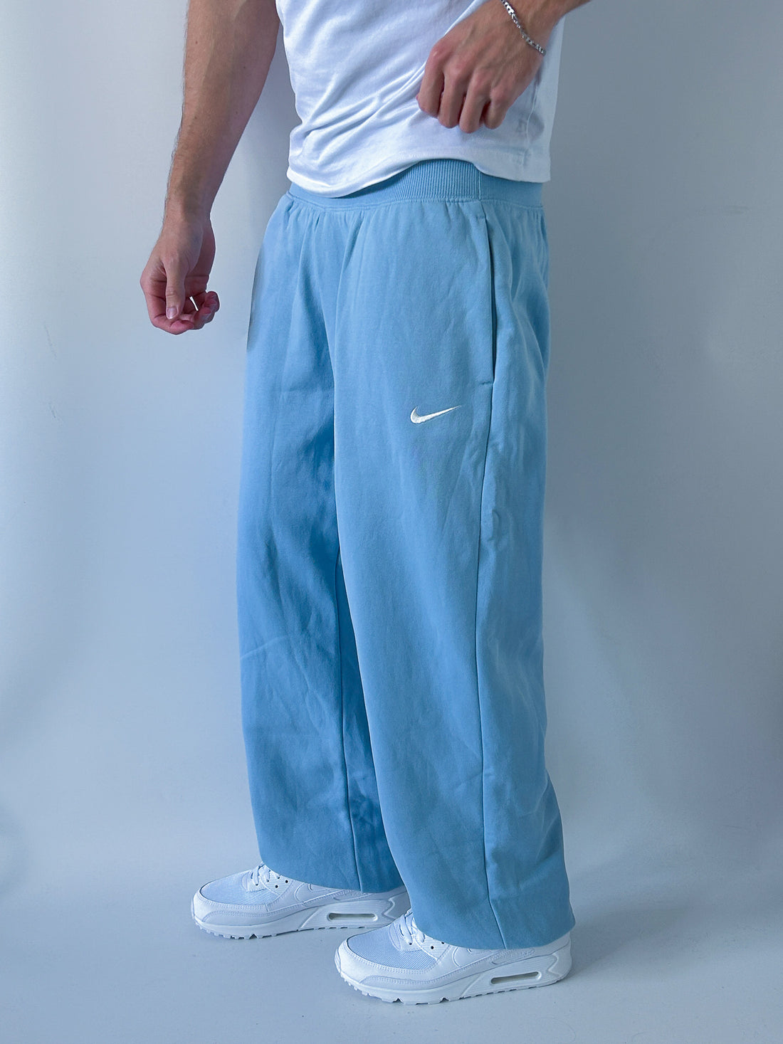 Nike Vintage Jogger Pants – Light Blue