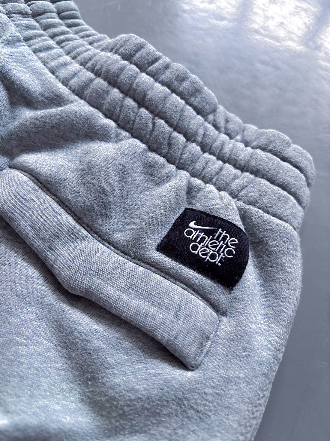 Nike Vintage Jogger Pants – Grey