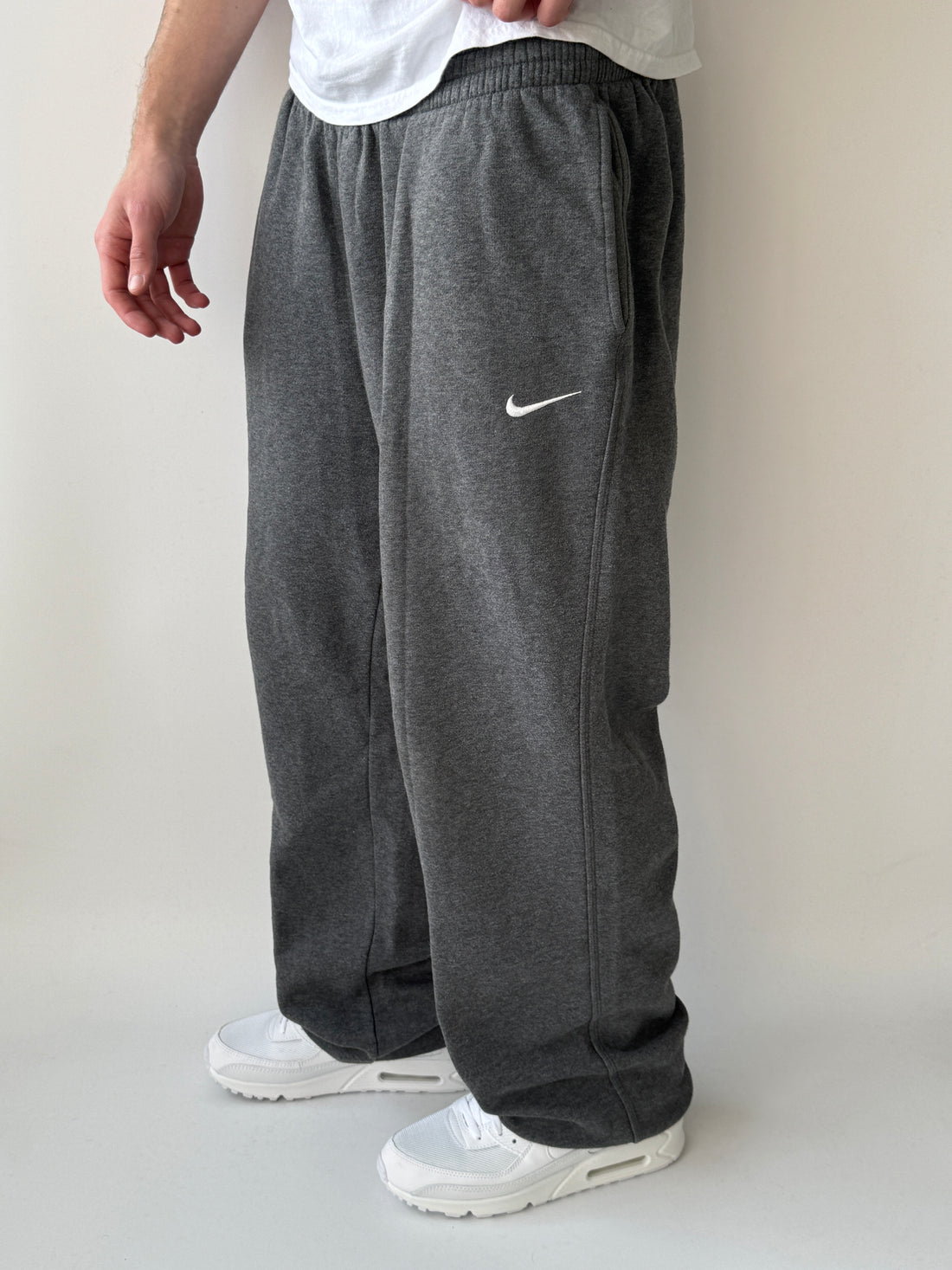 Nike Vintage Jogger Pants – Charcoal Grey