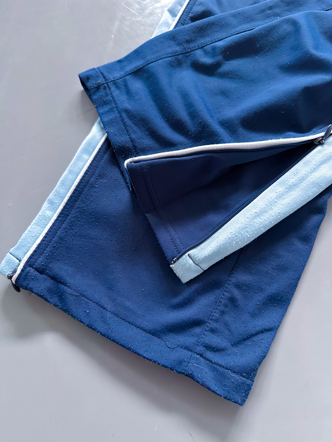 Nike Vintage Striped Jogger Pants – Navy Blue