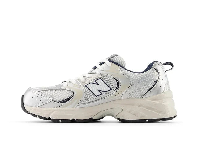 New Balance 530 Cadete Unisex Gris